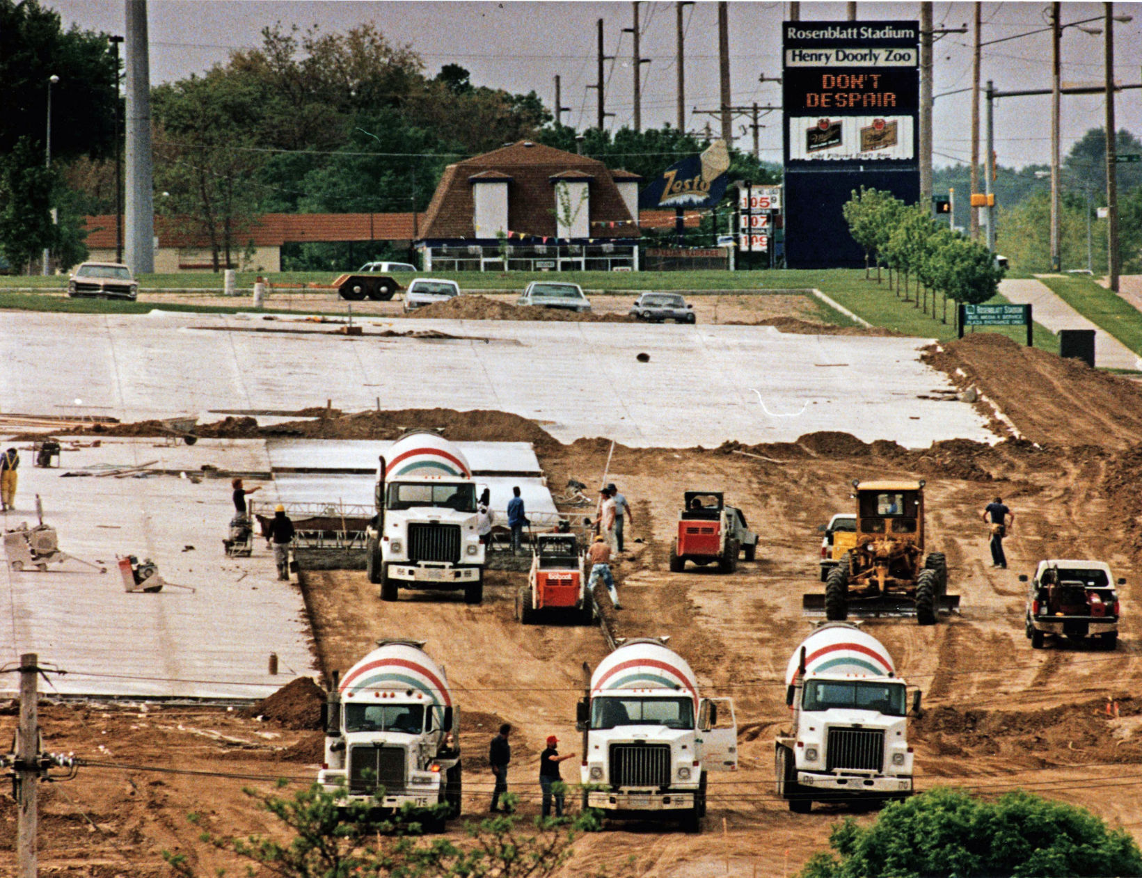 1991 parking lot.JPG